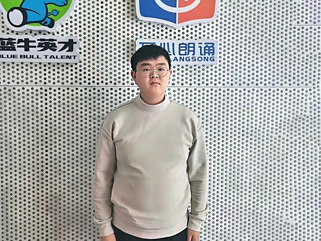 2021届数字媒体技术专业毕业生 康圃豪